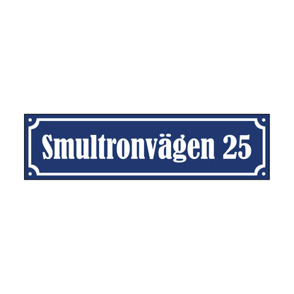 Blå och vit husskylt med måttet 300x80mm i gammaldags stil