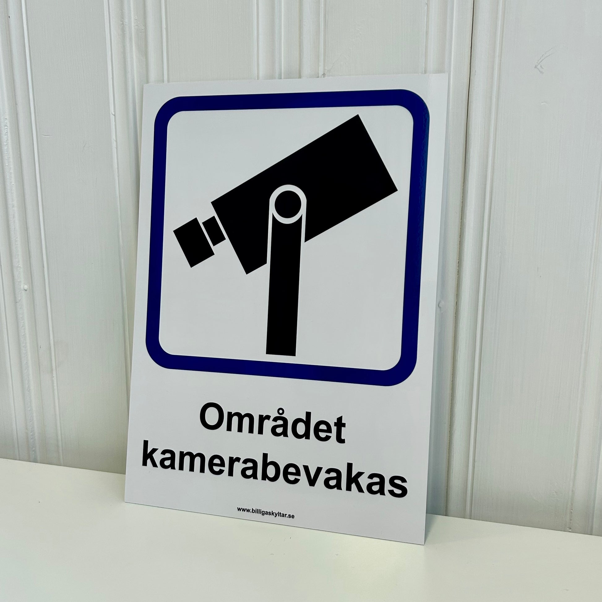 Området kamerabevakas - Kameraövervakningsskylt - BilligaSkyltar.se